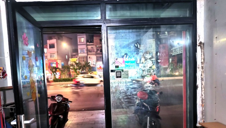 Bán 80m Mặt Phố Nguyễn Trãi, 1 mặt phố,1 mặt ngõ thông, xe con, vỉa hè đá bóng, hoạt động, Giá 11,5 tỷ.