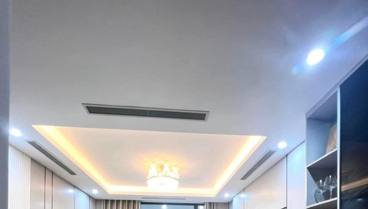 Bán nhà PL Vũ Phạm Hàm Cầu Giấy - 75m x 4,5m Nhỉnh 15 tỷ -Ô tô - KD VP