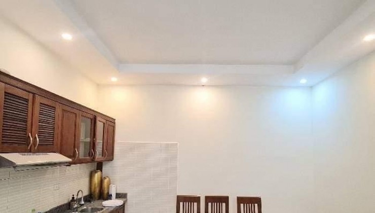 BÁN NHÀ ĐẤT SỔ ĐỎ PHỐ CHÙA BỘC 40M2 – 5 TẦNG – MT 4.3M