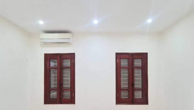 BÁN NHÀ ĐẤT SỔ ĐỎ PHỐ CHÙA BỘC 40M2 – 5 TẦNG – MT 4.3M