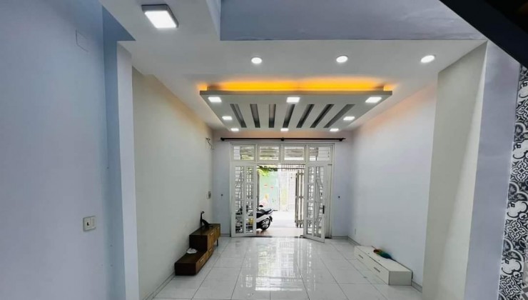 Nhà bán,3tầng,70m2,4.5x15.5m2,hẻm 6m,nguyễn oanh,gò vấp,giá hơn 5ty