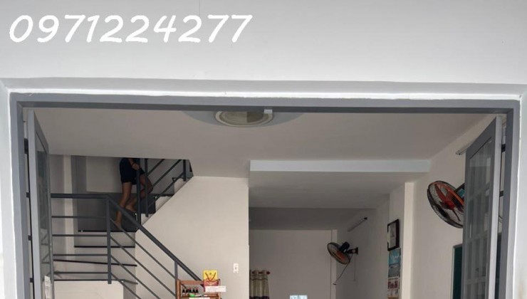 BÁ NHÀ ĐƯỜNG 475 PHƯỚC LONG B THỦ ĐỨC 44M1 [ 4 X 11 ] 3 TẦNG 2 PHÒNG NGỦ 2 VỆ SINH ,SỔ HỒNG RIÊNG [ GIÁ CHỈ 3.6 TỶ ]