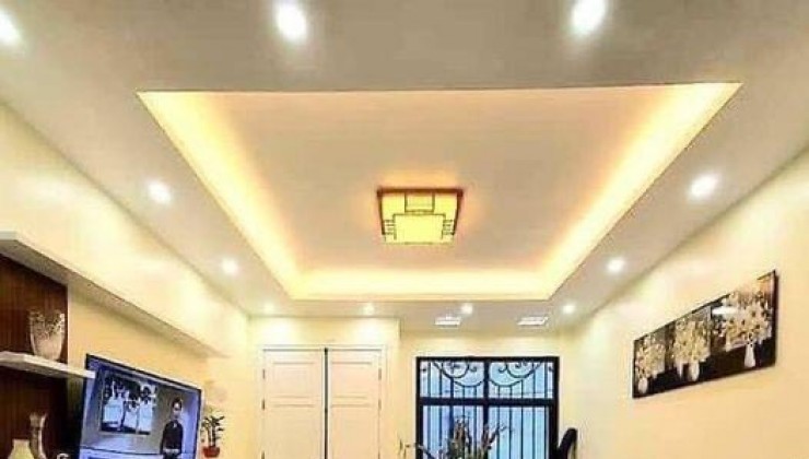 Bán nhà mặt phố Xã Đàn 2, diện tích 47m 5T Mt7.2m KD ô tô 11.5 tỷ