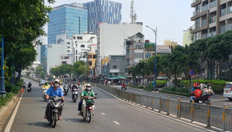 Bán Shophouse thương mại mặt tiền Nguyễn Văn HưởngThảo Điền Q2 vị trí đắc địa giá tốt nhất khu vực.