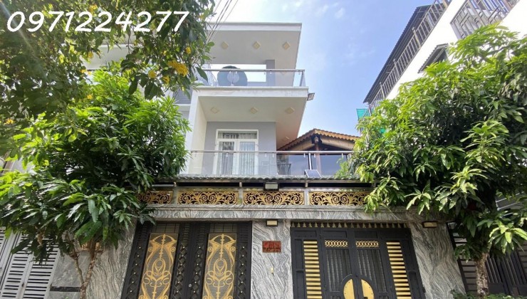 BÁN NHÀ GÀN VẠN PHÚC CITY ,HIỆP BÌNH CHÁNH THỦ ĐỨC 105M2 4 TÀNG [ 5.5 X 19 ]  4 PHÒNG NGỦ  5 VỆ SINH- [ GIÁ CHỈ 10.5 TỶ ]