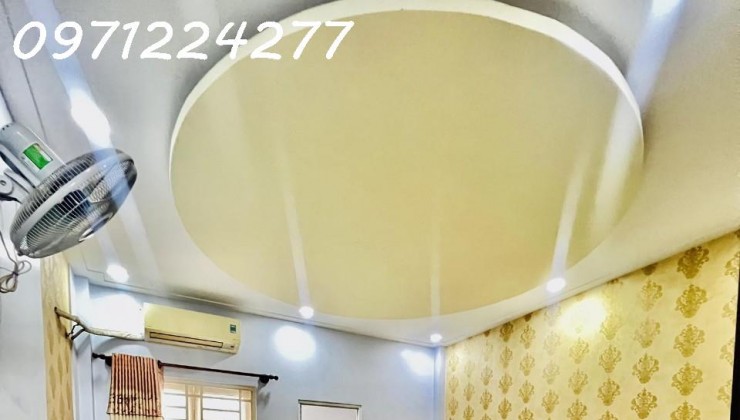 BÁN NHÀ HIỆP BÌNH PHƯOC 92M2 4 TẦNG BTCT 4PN 5WC, HOÀN CÔNG CHUẨN CHỈNH - XE HƠI NGỦ TRONG NHÀ [, GIÁ CHỈ 6.5 TỶ ]