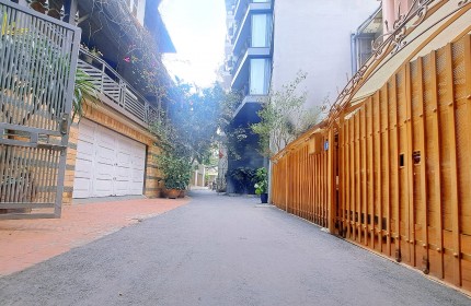 Bán tòa Apartment 9 tầng đường Tây Hồ, ô tô đỗ cửa, giá bán 80 tỷ.