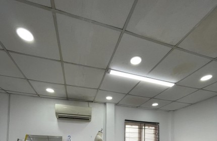 nhà bán,3tầng,hẻm 4m,102m2,6x17m2,nguyễn văn trỗi,phú nhuận,giá:9,xty