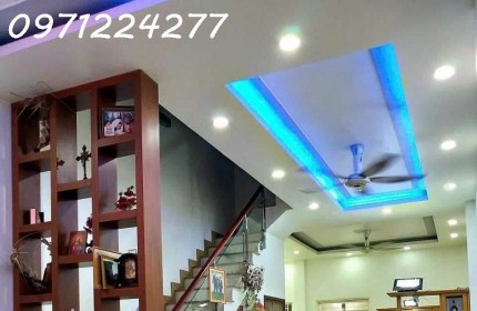 BÁN NHÀ ĐƯỜNG SỐ 17 GẦN HOÀNG DIỆU 2 - LINH CHIỂU THỦ ĐỨC 90M2 3 TẦNG , XE HƠI ĐỖ CỬA, HOÀN CÔNG ĐỦ  [ GIÁ CHỈ 7.6 TỶ ]