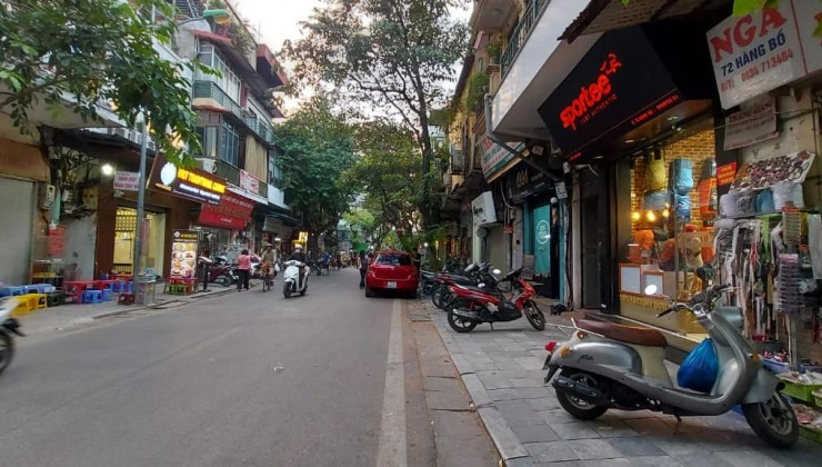 HOT O9 2628 5559 BÁN. Nhà MP Hàng Bồ 257m², 4 tầng, MT 5.3m, Giá TL 141 tỷ Hoàn Kiếm