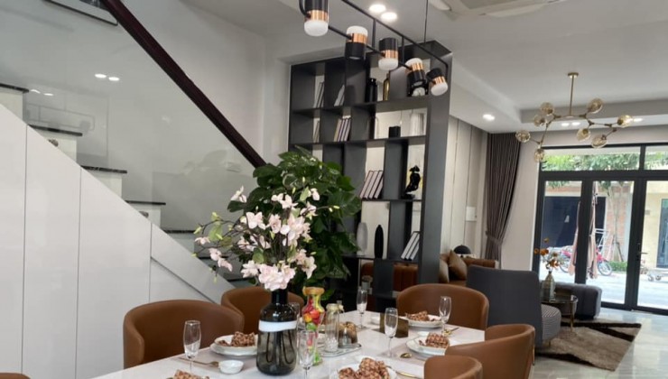 Bán nhà mặt tiền Lavela Garden - Ngọc Lễ 1 Thuận An, Bình Dương, chỉ 900 triệu nhận nhà SHR