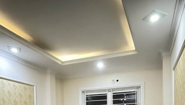 Mới, Đẹp, phố Chiến Thắng, Hà Đông, 30m2x5 tầng, chỉ 3,9 tỷ