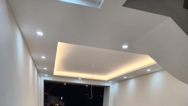 NÓNG O9 2628 5559 BÁN. Nhà Kim Đồng 60m², 4 tầng, MT 4.3m, Giá TL 16.8 tỷ Hoàng Mai