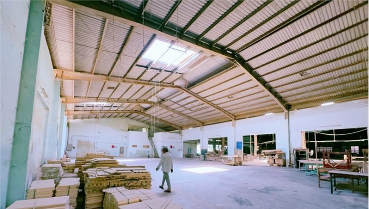 nhà xưởng sản xuất chế biến gỗ, thu hút tiếp nhận nhiều ngành nghề. sẵn xưởng