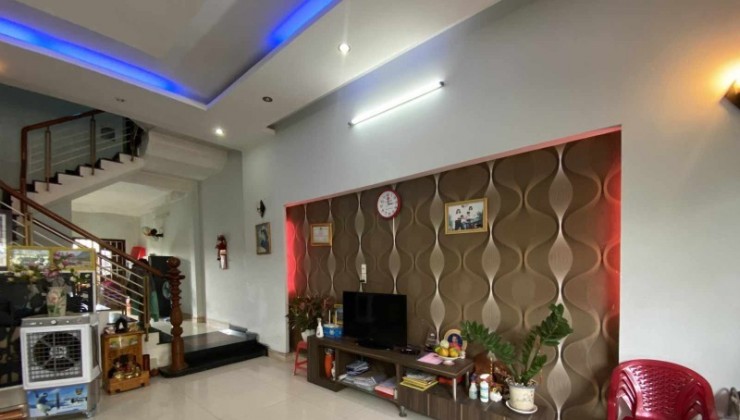 ♣ Mặt Tiền Hoà Cường Bắc Nguyễn Sơn Hà, 85m2, 3 tầng sạch đẹp, mát mẻ yên tĩnh