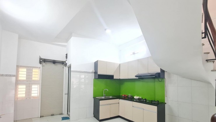 Bán nhà quận 10, đường Lý Thái Tổ, 43m2, 4 tầng, hẻm xe hơi, 7.5 tỷ