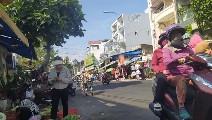 NHÀ ĐẸP -Xã BÌNH CHÁNH -H.BÌNH CHÁNH- GIÁ 2 Tỷ