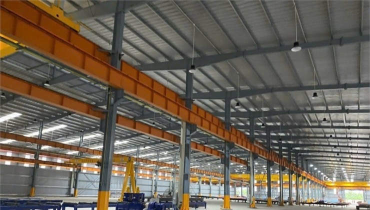 nhà xưởng xây sẵn cần cho thuê, chiều cao 16m, xây dựng kiên cố, tiếp nhận nhiều ngành nghề