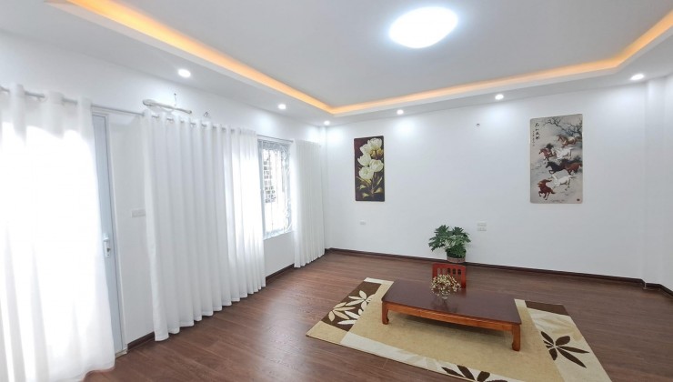 THƯỢNG THANH 60M,5 Tầng,MT 5M,Nhỉnh 10 tỷ.Ô TÔ TRÁNH-KINH DOANH VĂN PHÒNG