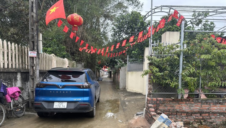 Chỉ còn duy nhất 2 lô đất 40m nhỏ xinh. Tài chính chỉ hơn 400tr/ lô. (Bao sổ sách, pháp lý). 
**Thông tin: 
-Diện tích 40m² full thổ cư. Đường