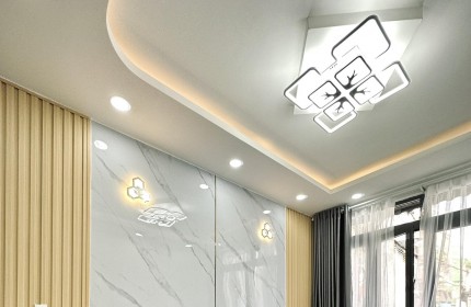 SIÊU PHẨM - KHU PHAN XÍCH LONG, P7 PHÚ NHUẬN - NHÀ MỚI ĐẸP, FULL NỘI THẤT - HẺM Ô TÔ 4 CHỖ - 34M2 A4, LÔ GÓC KHÔNG LG & QH - 4.x TỶ