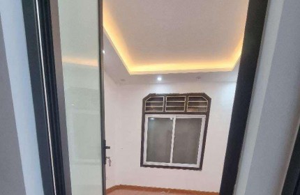 NHÀ LÊ VĂN LƯƠNG, QUẬN 7, NGANG 5, DT 42 M2 HẺM RỘNG ĐẸP, NHỈNH 2 TỶ