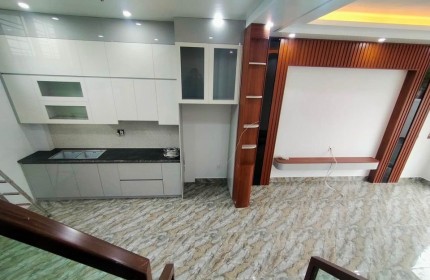Cần bán căn nhà 3 tầng tự tay xây tâm huyết chắc chắn Tại Hy Tái , Hồng Thái.