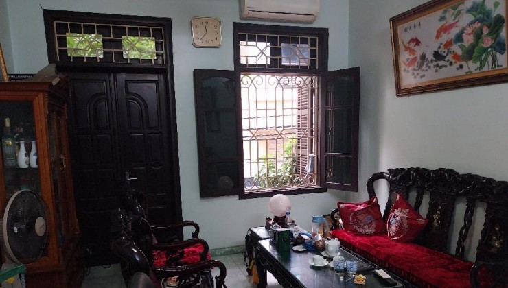 Bán nhà phân lô Nguyễn Xiển, mặt tiền rộng, ngõ thông, ô tô vào nhà