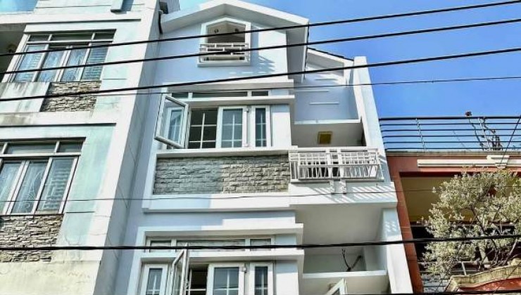 Bán nhà hẻm 32 Bùi Đình Túy, 60m2, 4 Lầu hẻm xe hơi đi vi vu giá 7.8 tỷ còn thượng lượng