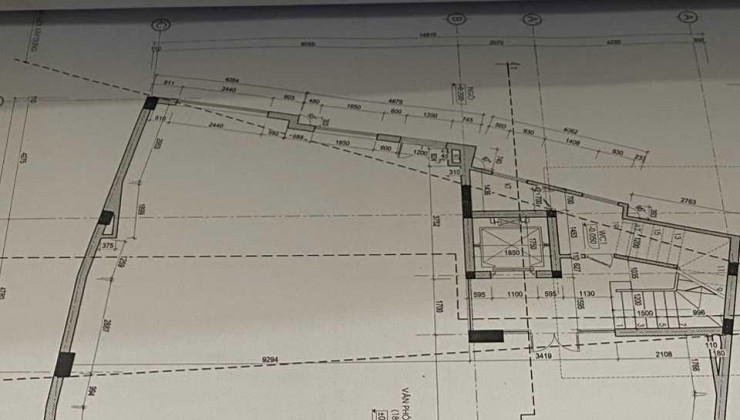 Cho thuê nhà 8 tầng mặt tiền 15m, tổng diện tích 1700m2, mặt đường Nguyễn Trãi