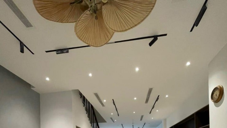 BÁN NHÀ PHỐ THỔ CƯ QUẬN 9 _ 95 m2 đất ( 5,5 x 17,3 ) _ MẶT TIỀN KINH