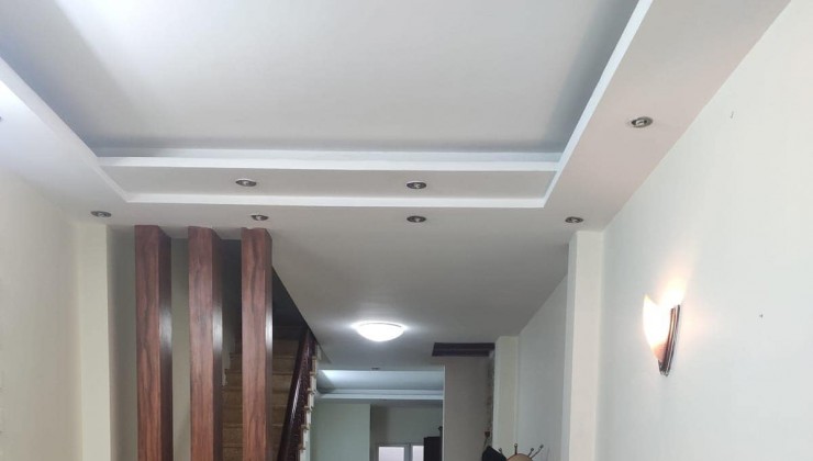 Bán Nhà Pháo Đài Láng 70m2 4 tầng giá chào 11 tỷ Đống Đa  Ô tô nhỏ đỗ cửa