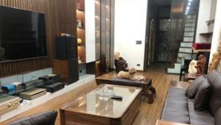 PHÂN LÔ - GẦN CHỢ - Ở SƯỚNG - Ô CHỜ THANG MÁY - NHỈNH 10 TỶ