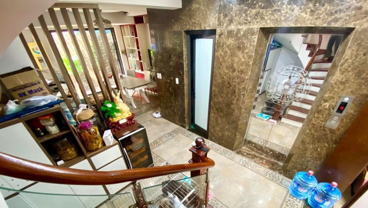 Biệt Thự Siêu Cao Cấp, Phố Vip Kim Đồng, 130m x 6T, Mt 6m. Giá 27.5 tỷ.
