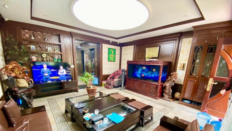 Biệt Thự Siêu Cao Cấp, Phố Vip Kim Đồng, 130m x 6T, Mt 6m. Giá 27.5 tỷ.