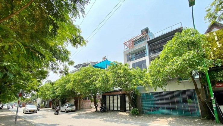 Biệt Thự Siêu Cao Cấp, Phố Vip Kim Đồng, 130m x 6T, Mt 6m. Giá 27.5 tỷ.