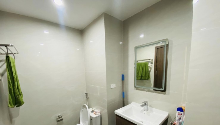 CHÍNH CHỦ BÁN NHÀ C18 LẠC LONG QUÂN TẦNG 18 LÔ GÓC VIEW HỒ 3 PN, 3WC, GIÁ THỎA THUẬN