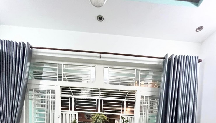 Bán nhà hẻm xe hơi 50m2 2 tầng mới đẹp hẻm thông 1 trục ngay Thị trấn Nhà Bè 4.150 tỷ