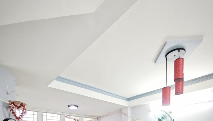 Quân - Võ Văn Tần - 40m2 - Nở Hậu Đẹp - 3 Tầng Btct, Hoàn Công Đủ -Giá  5.590 Tỷ.