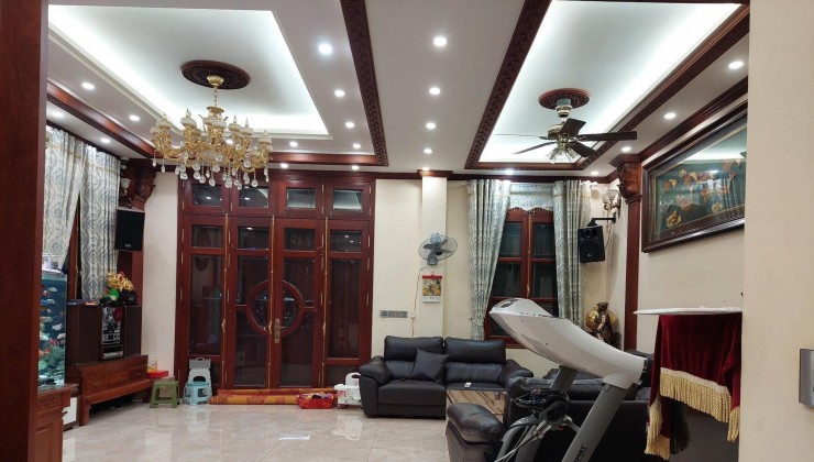 Trung Tâm BA ĐÌNH ĐỘI CẤN 70m2, chỉ 7.3 tỷ lô góc ô tô đỗ
