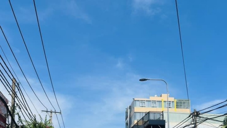 VÀO Ở NGAY VỊ TRÍ HIẾM - NHỈNH 4 TỶ CÓ NHÀ 5 TẦNG ĐẦY ĐỦ NỘI THẤT  - GẦN UBND P10, BỆNH VIỆN HỒNG ĐỨC