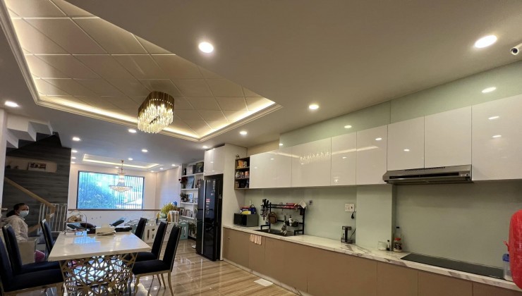Bán nhà Hẻm 8m Đặng Văn Ngữ, Q.Phú Nhuận, Diện tích 4.3 x19.5m, Giá: 11 tỷ TL