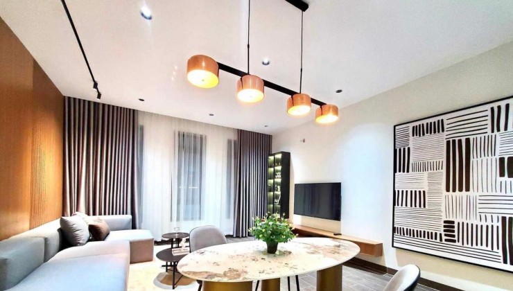 BÁN NHÀ PHÂN LÔ OTO VÀO NHÀ CẦU GIẤY DT 48\62M2 x 5T MT4,35M SÁT PHỐ CHỈ 11,7 TỶ