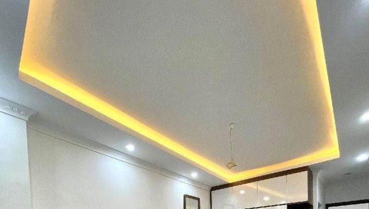 Bán nhà Giải Phóng - Hai Bà Trưng 36m2 nhỉnh 5 tỷ