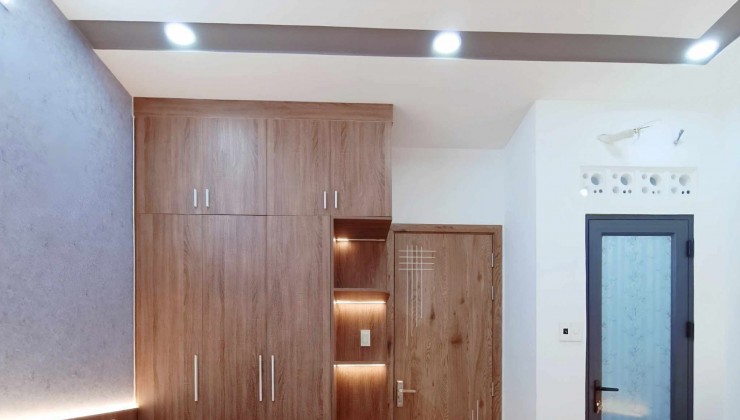 Nhà Hiện Đại Mới  Hoàn Thiện 4 Tầng Tài Chính 4Tỷ Trường Thọ Thủ Đức
