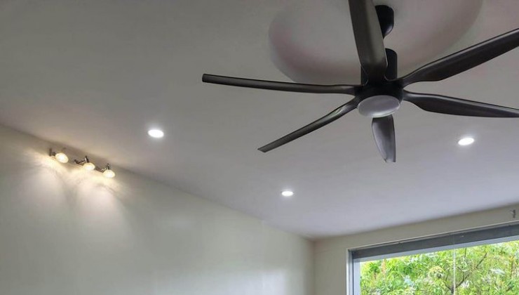 ► Mặt Tiền Tiểu La 80m2 ngang 5, 3 tầng mới đẹp KD