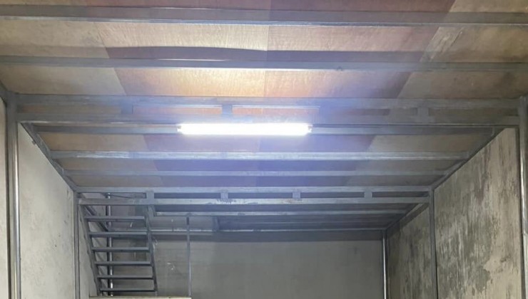Chính chủ cần cho thuê nhà mặt ngõ oto Trần Quang Diệu-Đống Đa 45m2 x 2 tầng , giá 11tr / tháng - 0934688687