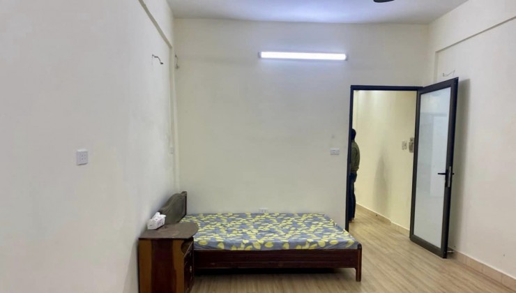 Bán nhà mặt phố lớn trung tâm quận đống đa 130m2 2 tầng MT 4m giá Chào 22 tỷ