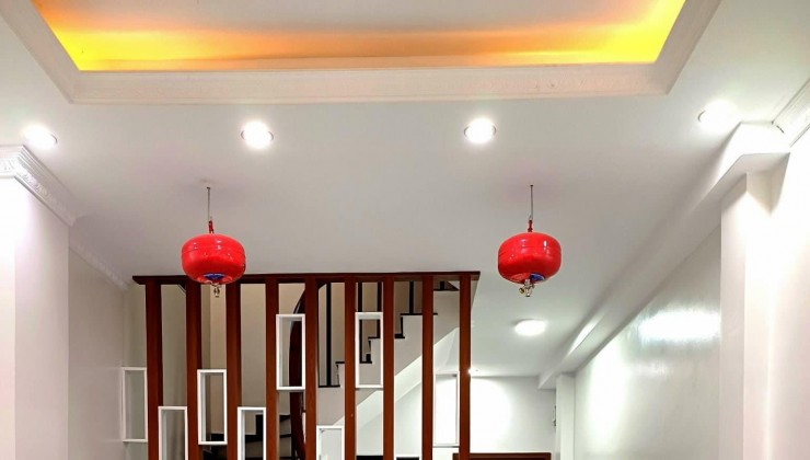 Bán nhà đẹp 5tầng dòng tiền cho thuê 9phòng full nội thất 40tr/tháng Đức Diễn Bắc Từ Liêm