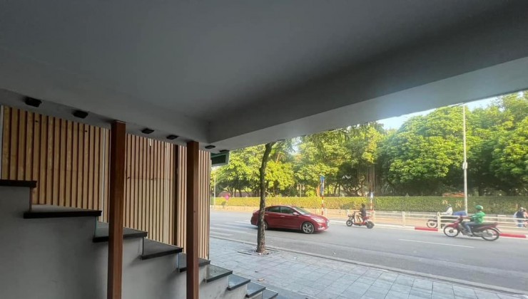 O9 2628 5559 BÁN. Nhà MP Tôn Đức Thắng 135m², 8 tầng, MT 6.6m, Giá tl 81 tỷ Đống Đa